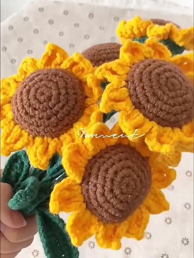 1.9K views | Macrame | Sunshine in Every Stitch! My Happy Macrame Sunflower  #macramelove #macrame #diy #diyproject #handmadeart #macrameinspiration #craftingfun | Curtainall | Facebook