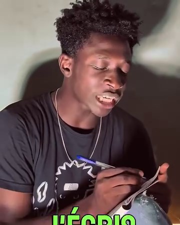 4.3K views · 590 reactions | Technique et tactique, c’est du slam Guordiola  Une petite idée de ce que vous pouvez retrouver dans notre bouquin REG’ART. On se voit très vite pour en parler à la manière DimediSlam ! ♥️ #dimedislam #regart #livre #slam | DimediSlam | Facebook