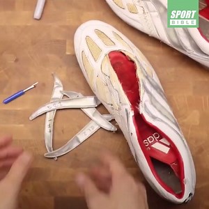 These classic David Beckham Predators were an absolute state 😮😳 This lad made them better than new 😍 📹 YT/John Manalo | SPORTbible