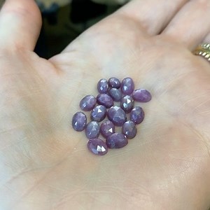 Love is in the air ❤️ Have died and gone to sapphire heaven! #sapphire #starsapphire #rosecutsapphire #septemberbirthstone | Breige King Jewellery