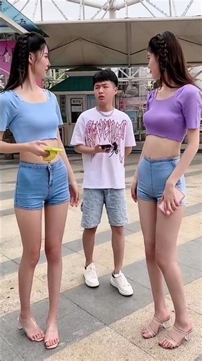 Beautiful Chinese Girls【双胞胎车模】#douyin #tiktok #beautiful #shorts