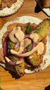 These crispy avocado tacos are a weeknight game-changer 🥑 | Live Eat Learn