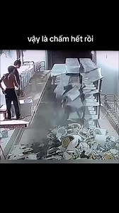 Nghèo còn mắc cái eo | Blog Radio