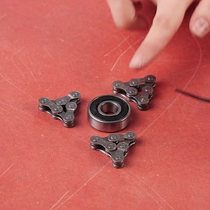 457K views · 490 reactions | DIY Spinner Using Bike Chain & Zip Ties Thanks for watching! Please be aware that this video is for entertainment purposes only and techniques shown should not be attempted at home! | Girly Panda | Facebook