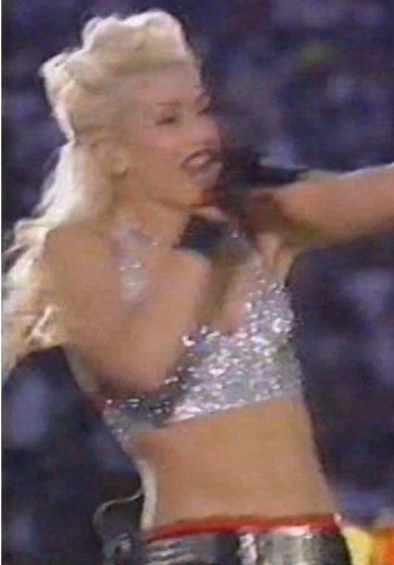 No Doubt at Super Bowl XXXVII: Iconic 2003 Halftime Performance