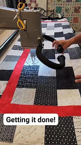 Melissa is renting our longarm quilting machine today and getting her projects quilted. Take our longarm certification class and you can be quilting too! #iowaquiltshop Hen & Chicks Studio #apqs #longarmrental | Hen & Chicks Studio