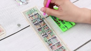 4-Piece DIY 5D Diamond Painting Bookmark Kits, Owl Special Shaped Crystal Rhinestones Book Marks, Handmade Diamond Art Bookmarks with Crystal Pendant Tassels, Decorative Craft Gift Set for Adults