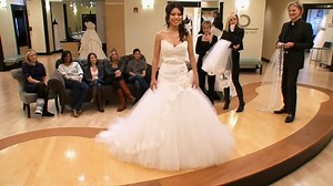 190K views · 2.1K reactions | Two brides with very different mother-daughter relationships are choosing their wedding dresses. The other bride is looking for a sign from above whereas the other one with a feisty Filipino mum would just be happy with a simple "yes". | Say Yes To The Dress- Fan | Facebook