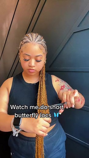 Babeee!! Get into this color 🤩🤩 these #rustcolor #butterflylocs are the perfect style right now! @_erikka.k_ looks gorgeous in these #shoulderlengthlocs ❣ ⁠ 🎥 @_erikka.k_ ⁠ HAIR 👉 Sensationnel XPRESSION 3X Ruwa Pre-Stretched Braids Water Wave 18" ITEM: 10170387 x⁠ o⁠ x⁠ o⁠ #shortlocs #copperhair #butterflylocsstyles #butterflylocstutorial #copperlocs #350haircolor #locs #locstyles #twiststyles #boholocs #naturalhairstyles #passiontwists #bohemianlocs #blackgirlmagic #fauxlocs #protectivestyl