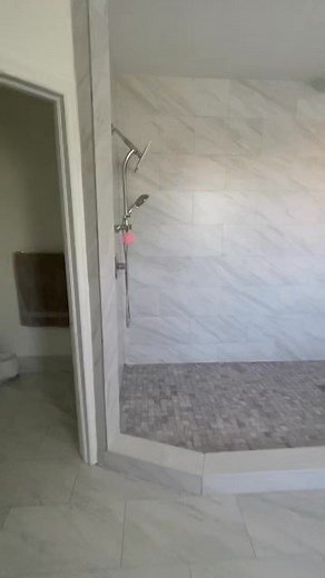 13K views · 109 reactions | Shower Glass #miami #design #glassandmirror #glas... #frosted #glassdoor | Anna Decors | Facebook