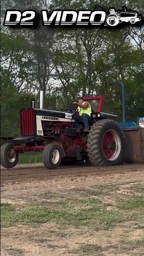 IH 806 farm pulling tractor, Camp Douglas Wi 2024 #farmlife #farm #tractor