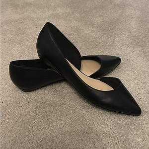 Brand new Nine West women’s flats — size 9