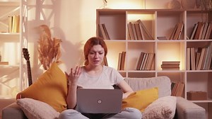 Online Trouble Internet Spam Computer Error: vídeo stock (100% livre de direitos) 1086628580 | Shutterstock