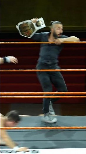 COLPO ALLA TESTA 😨 #siw #wrestling