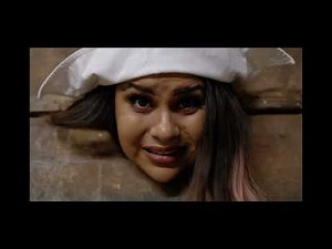 Fatta Historia Pillory Scene