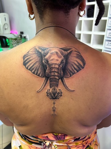 🌿 Majestic and timeless, this elephant back tattoo symbolizes strength, wisdom, and loyalty. 🐘✨ Every intricate detail tells a story of grace and power. Ready to wear your spirit animal? Let’s create your masterpiece! 🙌🏽 Drop a 🐘 in the comments if you’re vibing with this piece! #tattooart #tattoo #tattooed #elephanttattoo #elephant #elephanttattoos #inklife #customdesign #tattooinspiration #fyp #fypシ #fypage @top fans | Blake Ink Tattoo & Piercing Studio