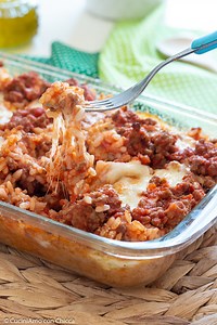 31K views · 488 reactions | Timballo di riso al ragù, facile e buono Ingredienti: 280 g riso 350 g ragù 2 uova sode 200 g mozzarella 30 g parmigiano grattugiato | CuciniAmo con Chicca | Facebook