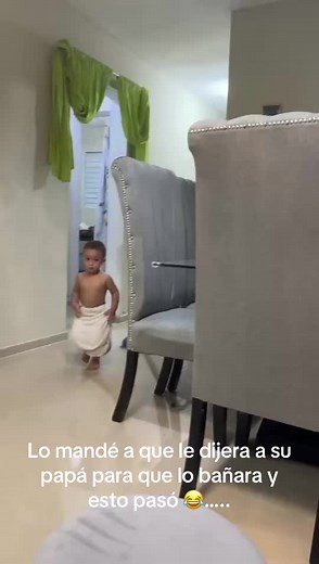 A bañarnos! 😂😂😂 Este niño cada dia me sorprende más 😂🤣 #paratii #family #bebes #bebestiktoks #paratiiiiiiiiiiiiiiiiiiiiiiiiiiiiiii #risa #🤣🤣🤣