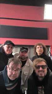 31K views · 925 reactions | Вторник, 18.02 - официална премиера на ХАРТИЕНИ ЛОДКИ. В 20.00 ч. прожекция и чаша вино в Stroeja (входът е свободен, заповядайте) В 21.00 тръгва в Youtube. | Stefan Valdobrev | Facebook