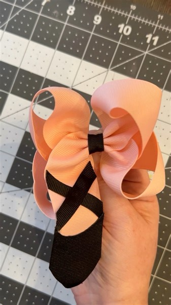 Let's make a ballet slipper hairbow! #ballet #dance #ballerina #balletbow #hairbows #diybows #hairbowtutorial #hairbow #bowmaker #ballethairbows #balletribbon #crafty | Mommy Crafts A lot