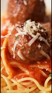 Spaghetti & Meatballs 🍝🍅🥩 — a timeless comfort classic with tender, juicy meatballs simmered in rich tomato sauce and served over perfectly cooked spaghetti for the ultimate cozy dinner. #SpaghettiAndMeatballs #ClassicComfort #ItalianInspired #FamilyDinner #HomeCooking #FoodReels #TrendingReels #ViralFood | Tracy Cooking