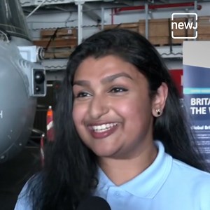 Sarah Puja of Indian-origin is deployed as an operational analyst with UK Carrier strike group amid the ongoing joint exercise between India and the UK #AajNEWJDekhaKya | Briefly