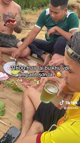 Không biết làm sao nữa: Không bem được phải chịu chứ hết đường rồi