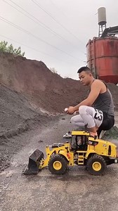 26K views · 363 reactions | Caterpillar 992G Wheel Loader Loading Trucks | Giant Machine | Facebook