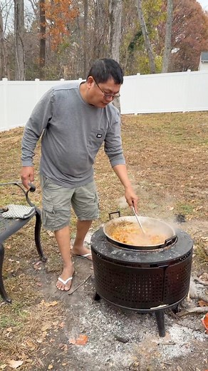 When you turned the tiki fire pit into a cooking stove😉🤭 #fblifestylechallenge #TIKIFirePit #fypageシ #cooking #buhayabroad #buhayamerica #BuhayOFW #fblifestyle | The Quijadas Venture
