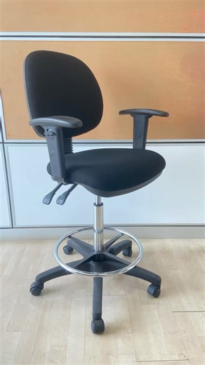 This Counter Chair is designed for counter desks or elevated surfaces above normal office-desk height such as a drafting table, reception desks or bar tables. The chair allows you to adjust the seat height from 60cm to 85cm. The chair also features adjustable armrests, backrest height adjustment and tilt and tension control. The chair also has a round steel foot rest. #victoriafurnitures #victoriafurnituresturns5o #Ilovevictoria #officefurniture #officedesk #counterchairs #receptionchairs | Vict