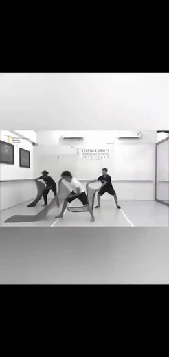 Exploring Creativity in Class with simple props... Combining the Technique learned with Creativity DPLC LEVEL UP INTENSIVE – Where Training Technique Passion & Profession converge! 𝗡𝗘𝗪 & 𝗦𝗣𝗘𝗖𝗜𝗔𝗟𝗟𝗬 𝗦𝗧𝗥𝗨𝗖𝗧𝗨𝗥𝗘𝗗 - 𝙁𝙊𝙍 𝘿𝘼𝙉𝘾𝙀𝙍𝙎 𝙋𝙍𝙀𝙋𝘼𝙍𝙄𝙉𝙂 𝙁𝙊𝙍 𝘼 𝙋𝙍𝙊𝙁𝙀𝙎𝙎𝙄𝙊𝙉𝘼𝙇 𝘿𝘼𝙉𝘾𝙀 𝘾𝘼𝙍𝙀𝙀𝙍 Our fab Sr. Instructor @sunjoyapradhaan with our very talented students Styes: 𝗛𝗜𝗣 𝗛𝗢𝗣 - exploring footwork, musicality, styling & speed variation 𝗖𝗢𝗡𝗧𝗘𝗠𝗣�