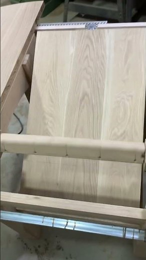 I made custom hardware for this butterfly leaf table 💪