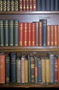 Celebrate Hispanic Heritage Month at Dakota County Libraries