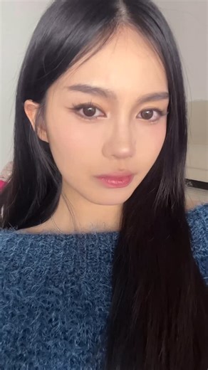 JESSICA VU ⌫ on Instagram: "eyeliner makes the biggest difference ͡σ̴̶̷̤. ͡σ̴̶̷̤ here's an eyelift eyeliner contour tutorial using @urbandecaycosmetics 's new nude 24/7 glide-on eye pencil shades! these are some of my fav liners bc theyre creamy and easy to work with but after they set, they don't budge 👩🏻‍🎨 #UD247 #UrbanDecayPartner #UrbanDecay #eyeliftmakeup products: @urbandecaycosmetics 24/7 glide-on eye pencil in "tootsie", "beige flag", "hemp milk""