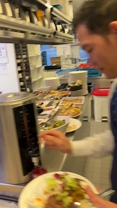 Nada kuvarica danas slavi 22gi rodjendan. 😅😍✌🏻❤️🎶 A ovako smo je obradovali! | Ranko Miletin