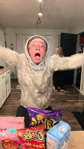 Buldak Hot Cheetos Takis Balls Recipe & Vlog