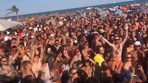 71K views · 1.9K reactions | Well that was a bit fun! Rototom Sunsplash beach party was MAD!!! Brand new IRON DUBZ ft Queen Omega !! #sinaisound #sinaisoundsystem #soundsystem #soundmanlife #soundsystemaddict #sinaisummertour2019 | Celebrity Gossip Central | Facebook