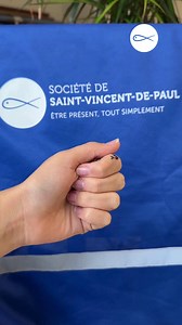 Donner un peu de soi, c’est à portée de main  Rejoignez nous dès maintenant sur benevole.ssvp.fr #SociétédeSaintVincentdePaul #SSVP #Engagement #Bénévolat #Solidarité | Société de Saint Vincent de Paul - France | Facebook