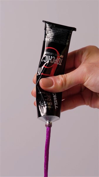 13 reactions | Topchic, available in a tube as well as our depot can system. We create color to work around you! We are dedicated to supporting salons and your craft #goldwell #gogoldwell #professionalcolor #professionalhaircolor #saloncolor #salonbrand #professionalhairdresser | Goldwell UK | Facebook