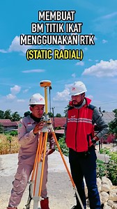 Halo rekan surveyor! Dalam video kali ini, kita akan membahas secara tuntas prosedur pembuatan Bench Mark (BM) menggunakan mode Static dengan metode Radial. Metode ini sangat krusial untuk menghasilkan koordinat titik ikat yang presisi sebelum memulai proyek konstruksi atau pemetaan skala besar. Kita akan membedah langkah demi langkah, mulai dari persiapan alat di titik referensi, durasi pengamatan yang ideal, hingga prosedur pengambilan data di titik BM baru #SurveyorIndonesia #TeknikSipil #Ilm