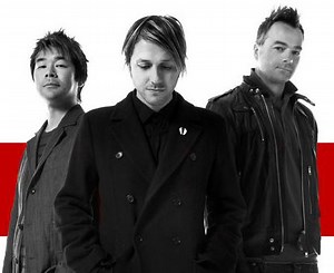 STRAIGHT LINES and THE XCERTS have been confirmed to support FEEDER at the O2 Brixton Academy • WithGuitars