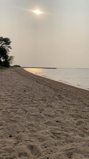 3K views | Summer is waiting for you throughout Manitoba. If you’ve never experienced Buffalo Point Resort, maybe it’s time. They offer a great 18 hole golf course with stay and play packages but if you’re not the slightest bit interested in swinging a club, the beaches will capture your heart. @travelmanitoba @buffalopointmb | Virgin Radio Winnipeg | Facebook