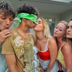 Best Kisser Wins $10,000! | Dobre Brothers