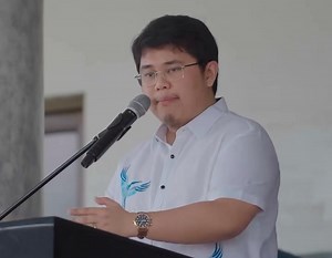 64K views · 2.4K reactions | HINANAING NI SULTAN KUDARAT GOVERNOR DATU PAX ALI MANGUDADATU SA NANGYAYARI NGAYON SA PILIPINAS KASUNOD NG PAGKAKA-ARESTO NG ICC KAY DATING PANGULONG RODRIGO ROA DUTERTE | Bandera News TV-Cotabato/ Radyo Bandera Cotabato | Facebook