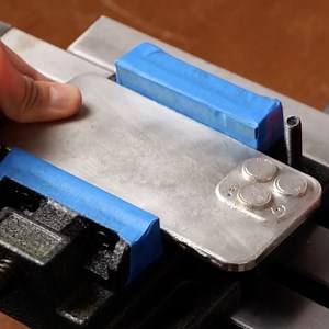 Turning Merc Badge into an Awesome Metallic Phone Case | Wood Mood