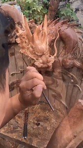 223K views · 2.3K reactions | Magnifiques sculptures sur bois  Encore du bois, j'aime le bois ❤️ Énorme travail et sens du détail, top !  Bonne journée ️ | J'aime pas les gens | Facebook