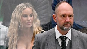 Viewers distracted by busty supporter at Stars game as fans work out who she is