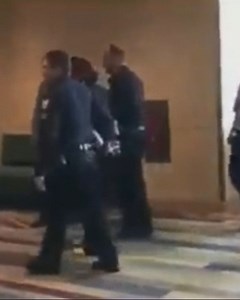 Man arrested at Phoenix Comicon carrying guns, knives