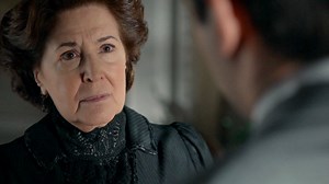 Andrés intenta que Ángela se acostumbre a su nueva vida como señora