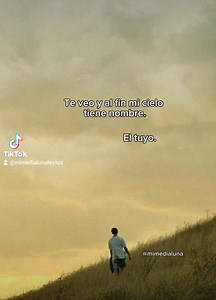 Te veo y al fin mi cielo tiene nombre. El tuyo. - Lissbeth SM. #MiMediaLuna #Poesía #Amor #AmorBonito | Mi Media Luna
